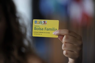  Governo pagará 13º para o Bolsa Família, confirma futuro ministro